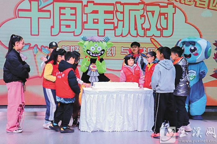 活動現(xiàn)場氣氛熱烈。