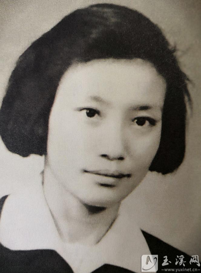 青年時期的李桂英。(資料圖)